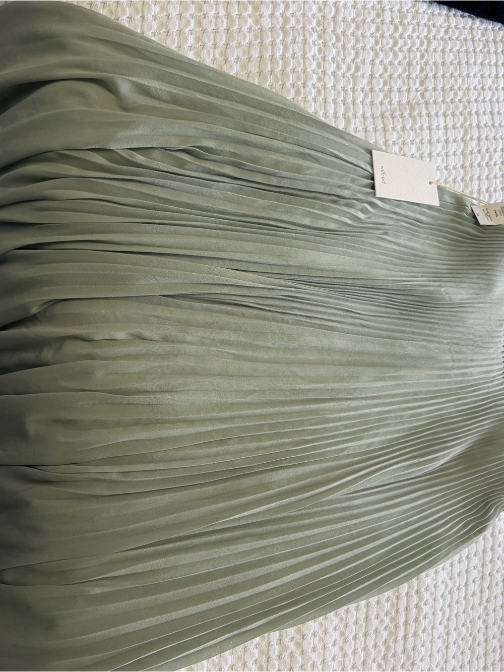 Brand New with Tags Wilfred Pleated Midi Skirt in Sage Green - Picture 4 of 7